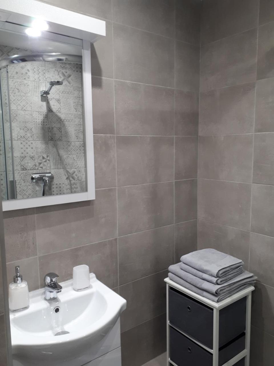 Aliz Apartman Мишкольц Экстерьер фото